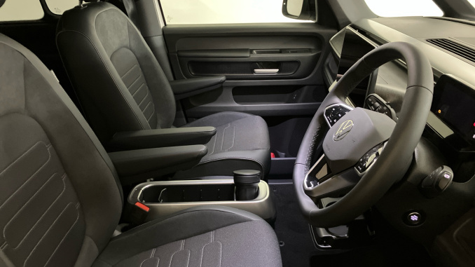 Volkswagen ID. Buzz 210kW Style Pro 79kWh 5dr Auto [Design+] Electric Estate - Image 15